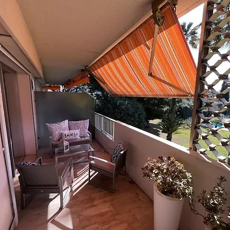 Avec Terrasse, Vue Jardin Et Piscine * Антиб
